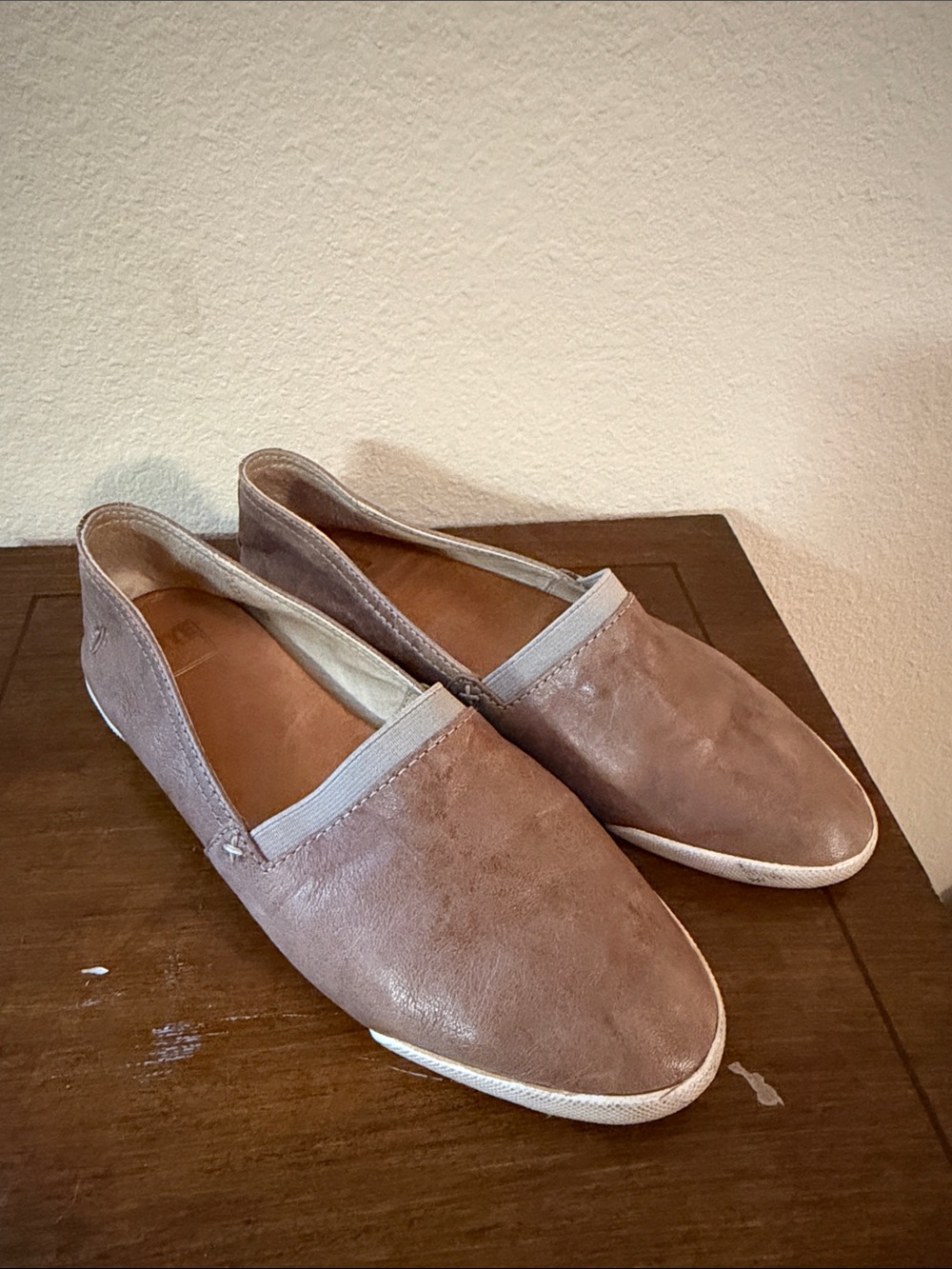 Frye Women's Melanie Slip-On Flats in Taupe Brown